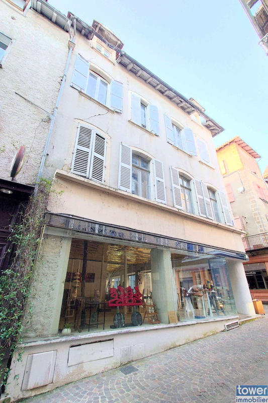 Maison - 380 m² - 14 pièces