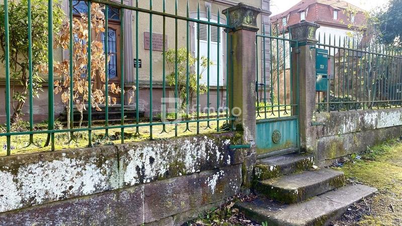 Maison - 366 m² - 12 pièces