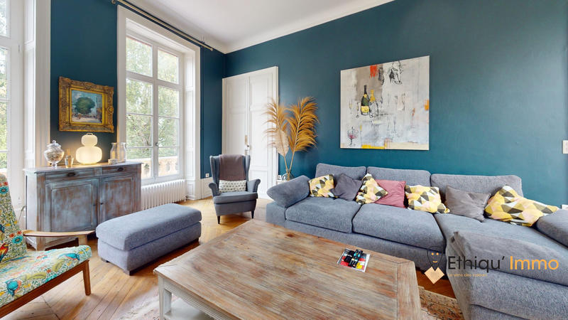 Manoir - 347 m² - 6 pièces