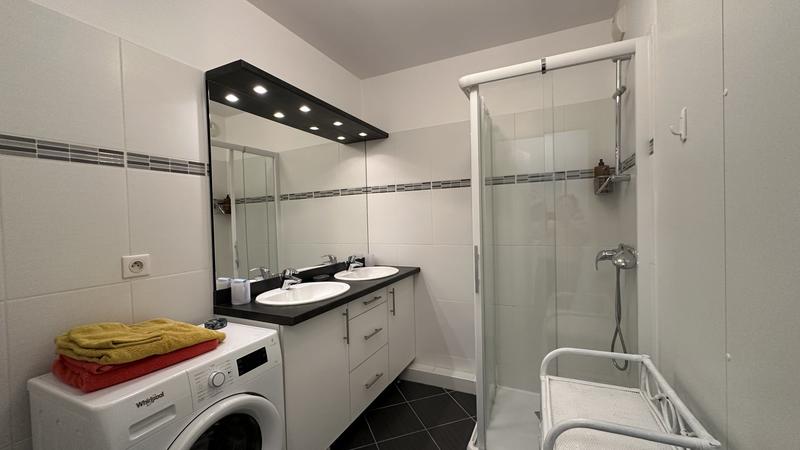 Appartement sur toit - 67 m² - 3 pièces