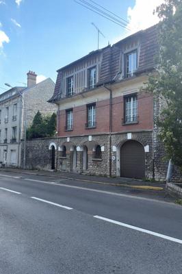 Maison - 167 m² - 6 pièces