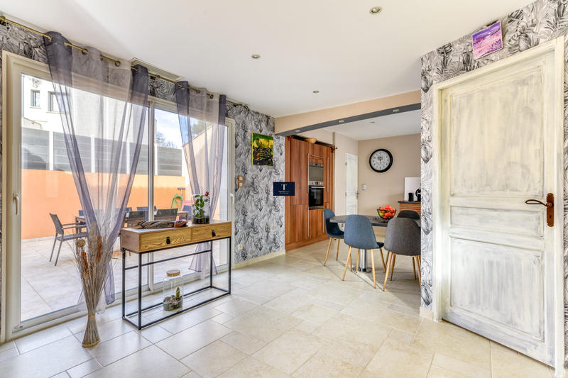 Villa - 160 m² - 5 pièces