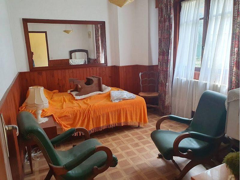 Maison traditionnelle - 155 m² - 10 pièces