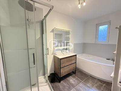 Maison de ville - 85 m² - 5 pièces