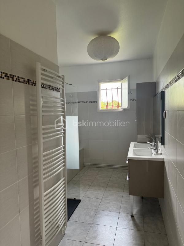 Maison traditionnelle - 135 m² - 5 pièces