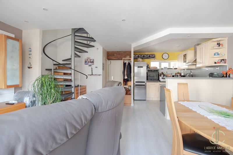 Appartement - 76 m² - 3 pièces