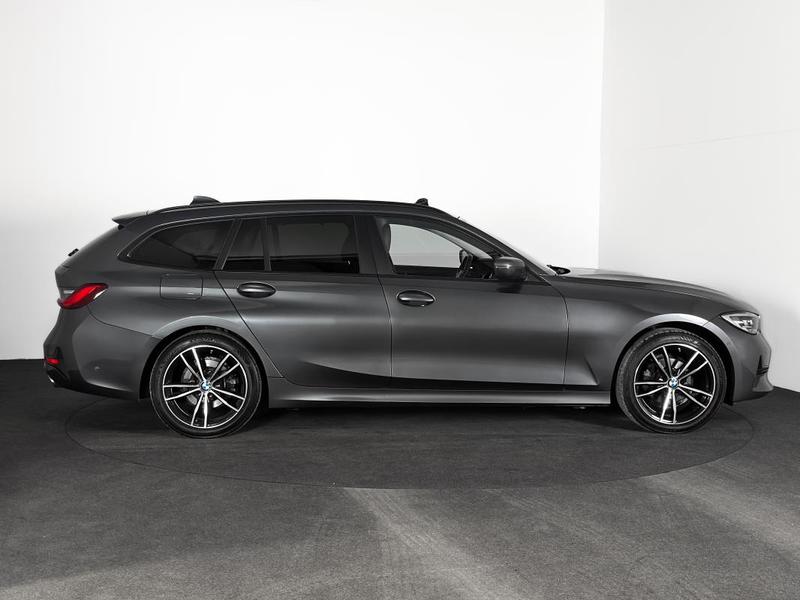 Bmw Série 3 Touring 318da 150ch Ja18p Toit Ouvrant Cuir Chauff Carplay Hud Camera Auto Reverse 318 Da