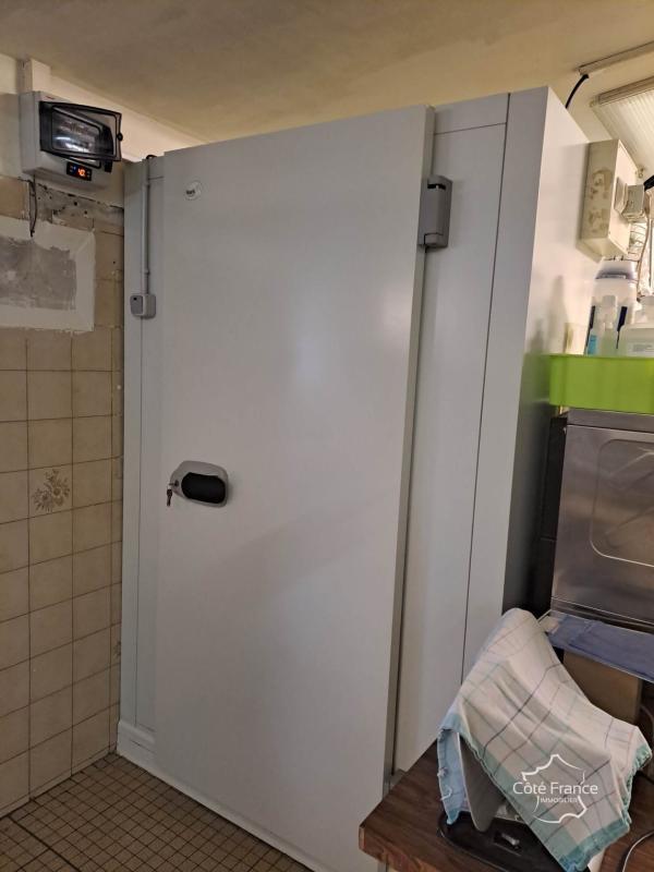 Fonds de commerce - Local commercial - 217 m²