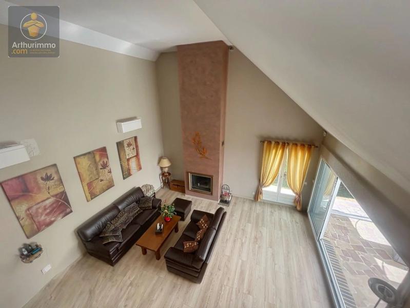 Maison - 176 m² - 7 pièces