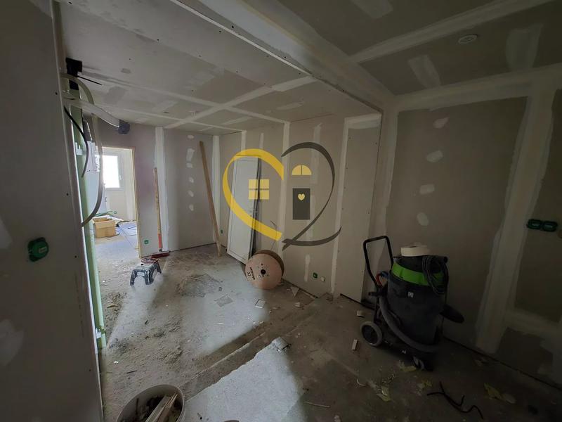 Immeuble mixte - 300 m²