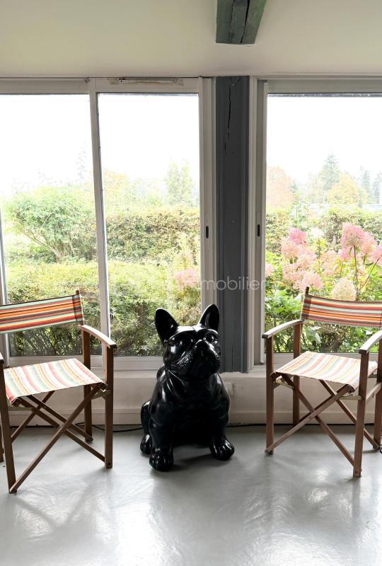 Maison - 280 m² - 11 pièces