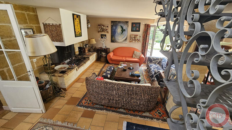 Maison ancienne - 270 m² - 10 pièces