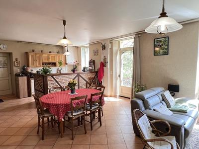 Maison - 105 m² - 5 pièces