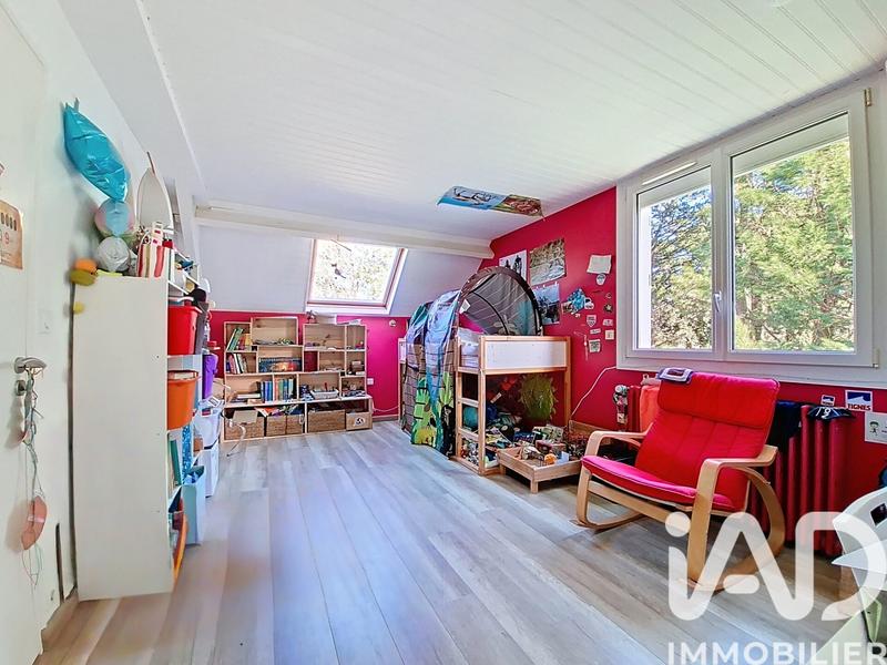 Maison - 226 m² - 8 pièces