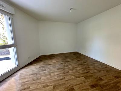 Appartement - 79 m² - 3 pièces