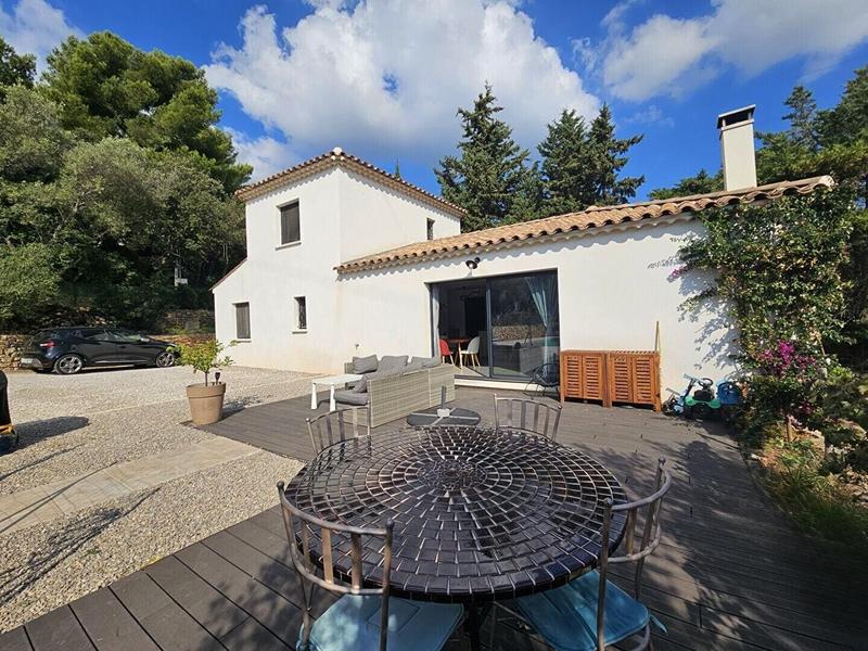 Maison - 105 m² - 4 pièces