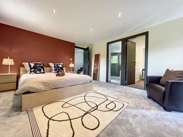 Châlet - 200 m² - 6 pièces