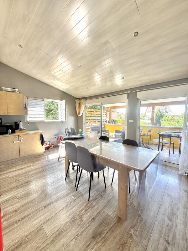 Maison - 106 m² - 5 pièces