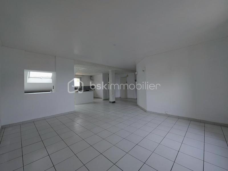 Appartement - 99 m² - 4 pièces