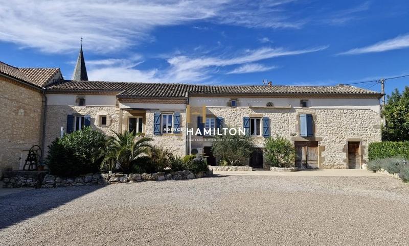 Corps de ferme - 290 m² - 11 pièces