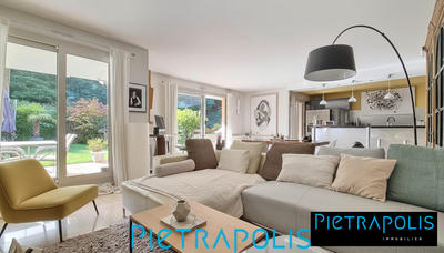 Appartement - 133 m² - 5 pièces