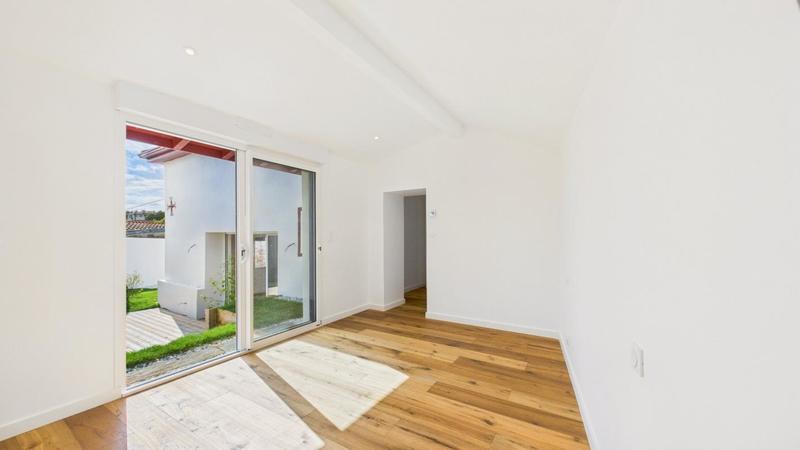 Maison - 169 m² - 7 pièces