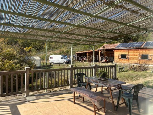 Propriété - 150 m² - 7 pièces