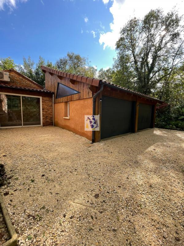 Maison en pierre - 181 m² - 7 pièces