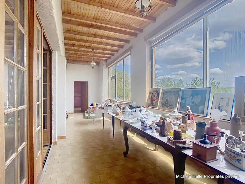 Maison - 210 m² - 7 pièces