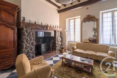 Maison ancienne - 257 m² - 7 pièces