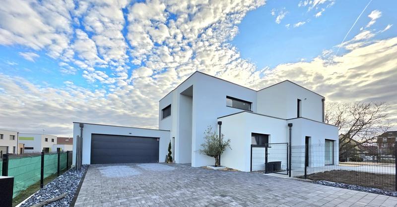 Maison contemporaine - 161 m² - 7 pièces
