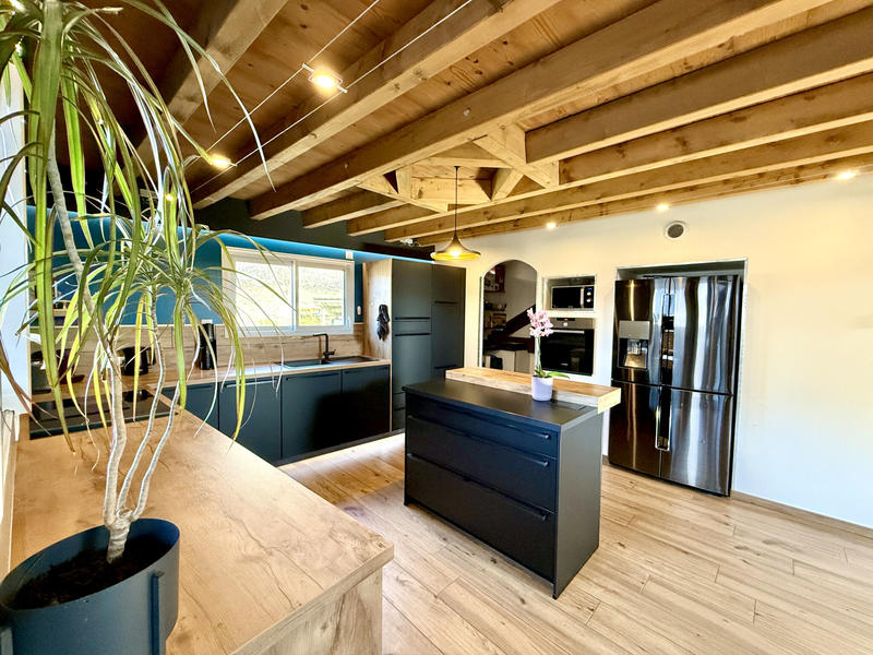 Maison - 185 m² - 5 pièces