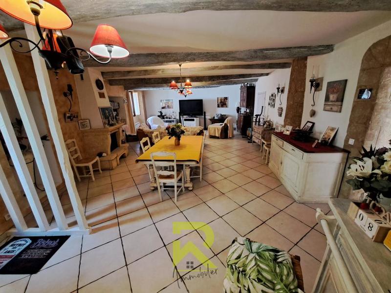 Maison - 380 m² - 14 pièces