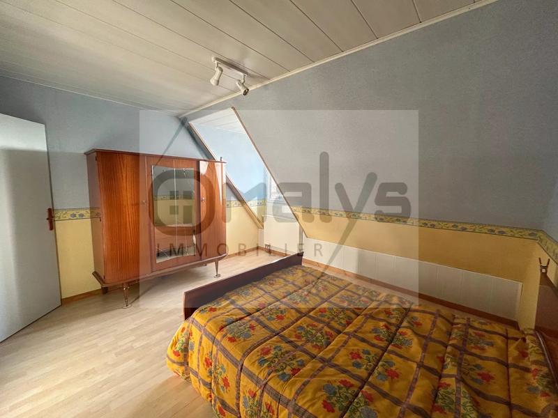 Maison - 180 m² - 7 pièces