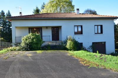 Maison - 140 m² - 9 pièces