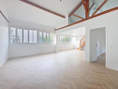 Appartement - 111 m² - 4 pièces