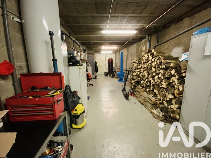 Maison - 211 m² - 6 pièces