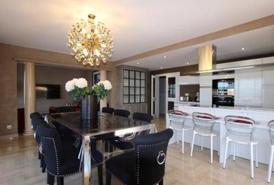 Appartement - 187 m² - 6 pièces