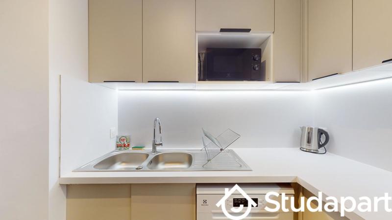 Chambre - 9 m² - 1 pièce