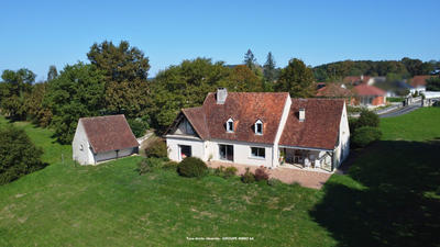 Maison - 260 m² - 8 pièces