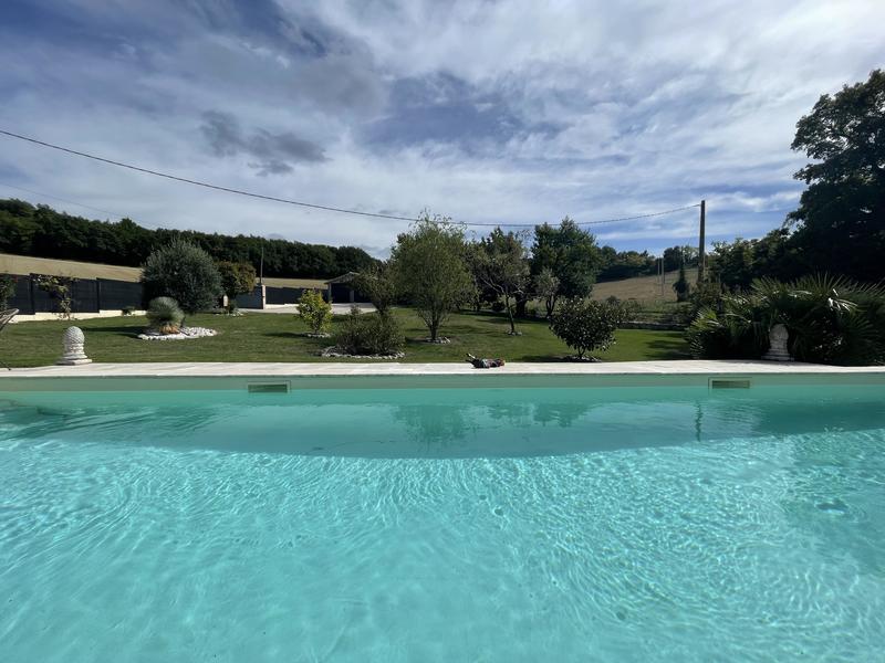 Maison - 200 m² - 6 pièces