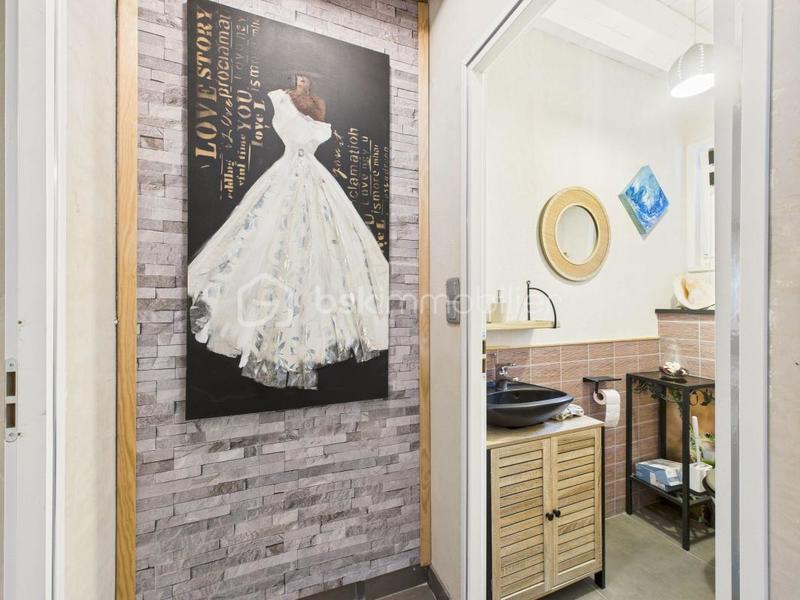 Maison - 183 m² - 7 pièces