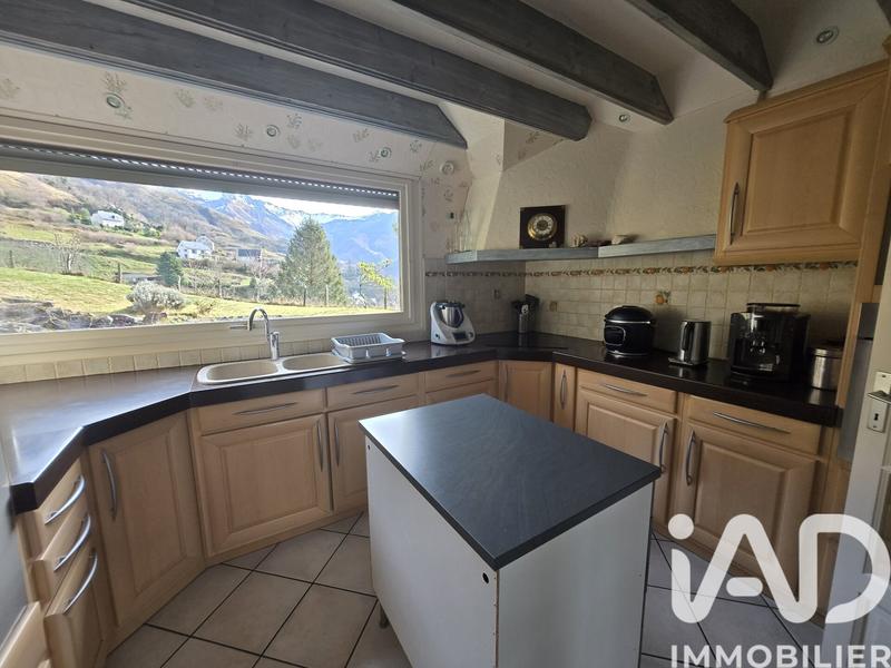 Maison - 140 m² - 4 pièces