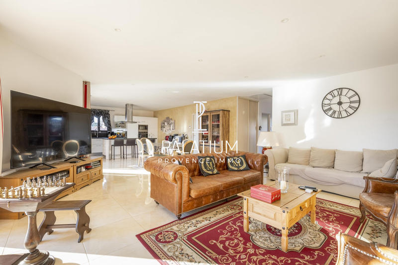 Villa - 149 m² - 5 pièces