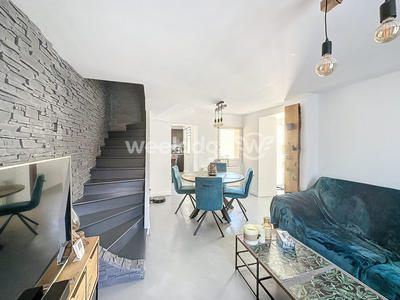 Maison - 97 m² - 5 pièces