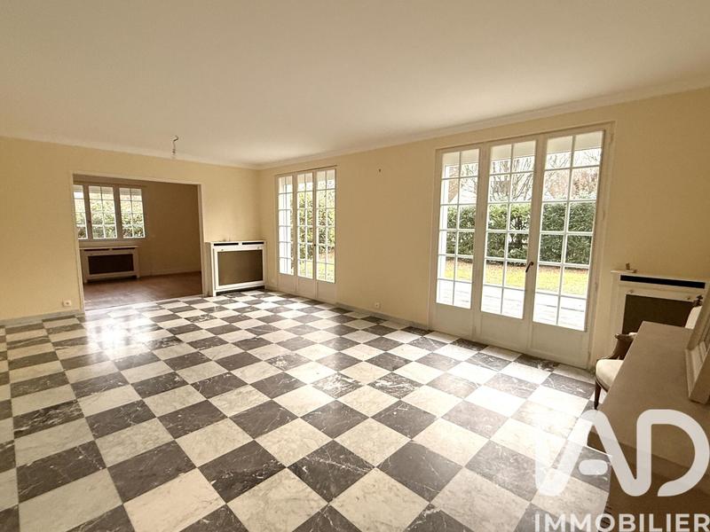 Maison - 153 m² - 8 pièces