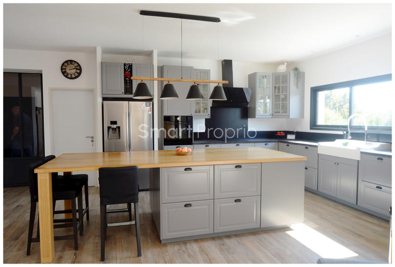 Villa - 225 m² - 9 pièces