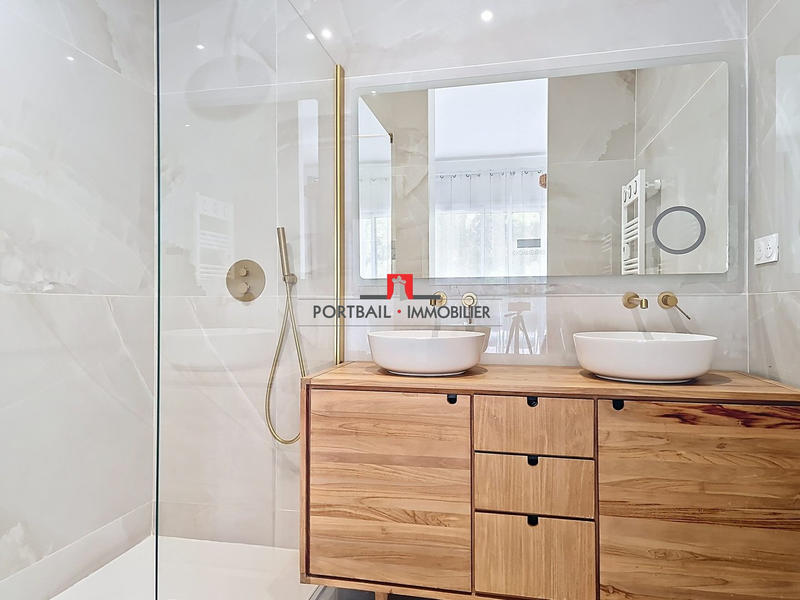 Villa - 193 m² - 5 pièces