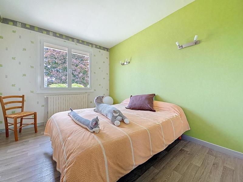 Maison - 240 m² - 6 pièces