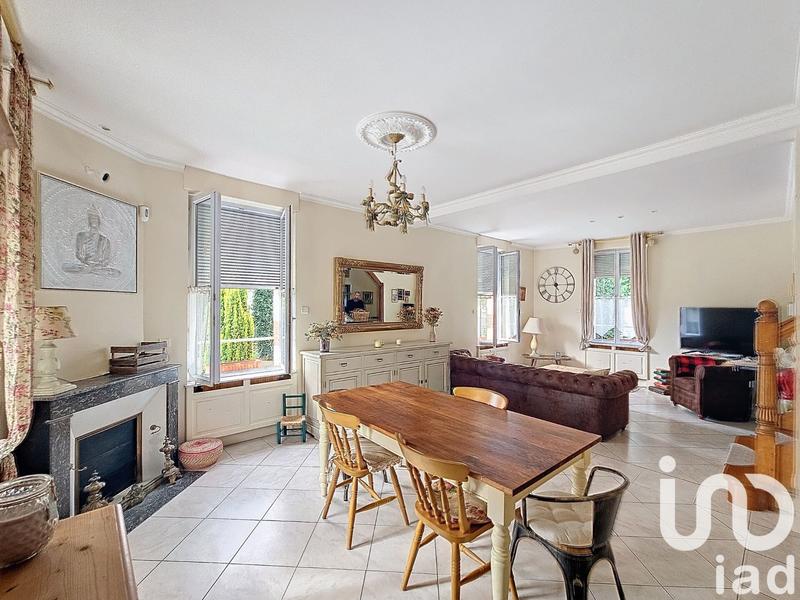 Maison - 160 m² - 8 pièces